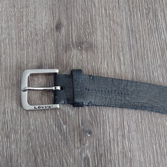 Levi's Black Leather Men's Belt 38 - Picture 2 of 5